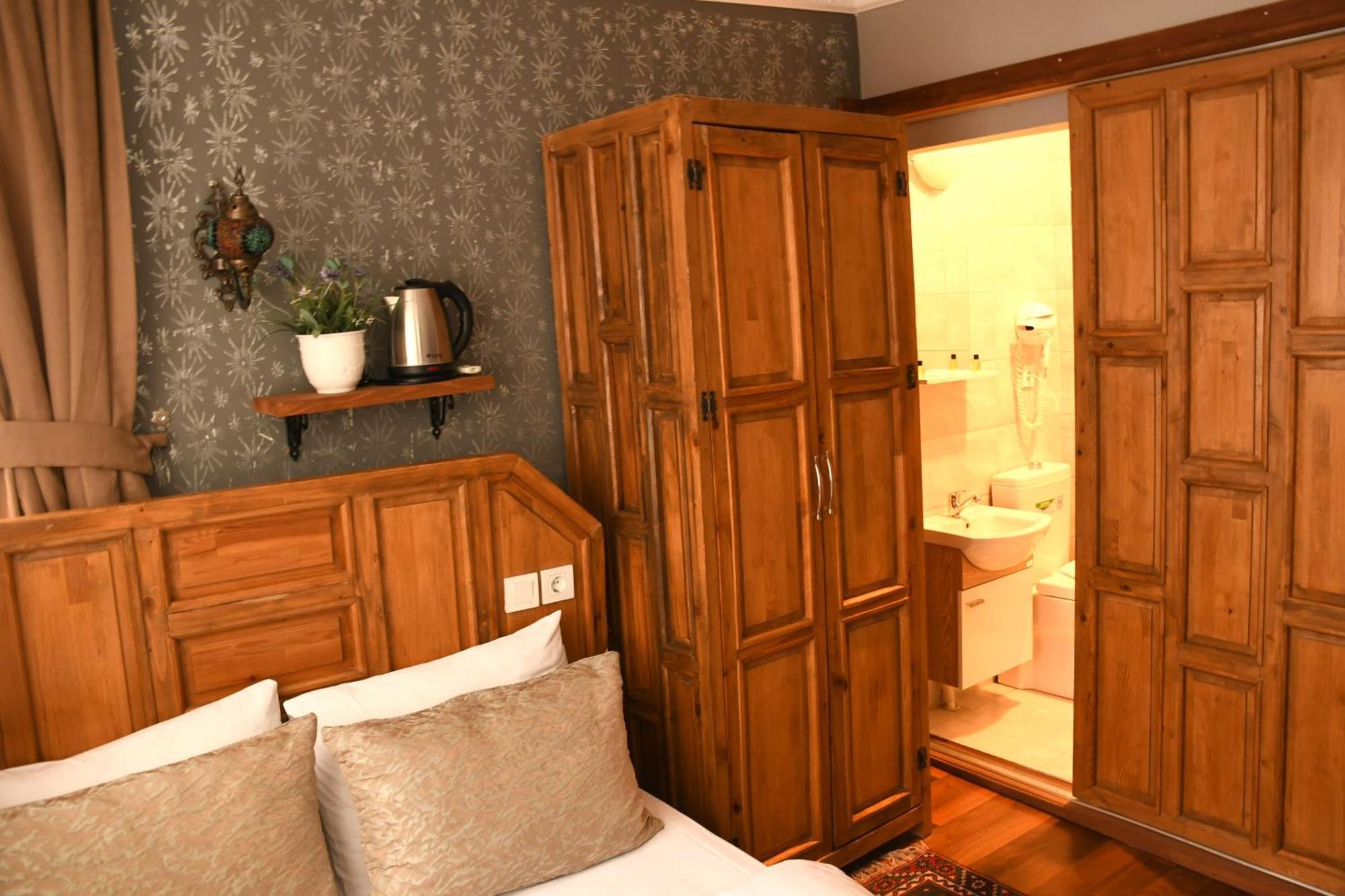 Californiacityhotel Istanbul Exterior foto